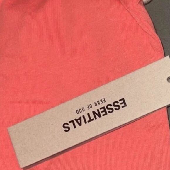 Fear of God Essentials Short Sleeve Tee in Coral NWT/FOG Bag - Picture 3 of 5